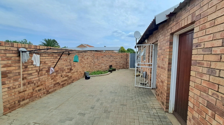 3 Bedroom Property for Sale in Universitas Free State
